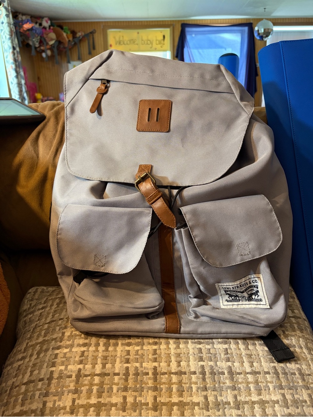 BNWOT Casual Levi’s Canvas Men's Backpack - Light Gray W/ Brown leather Accents